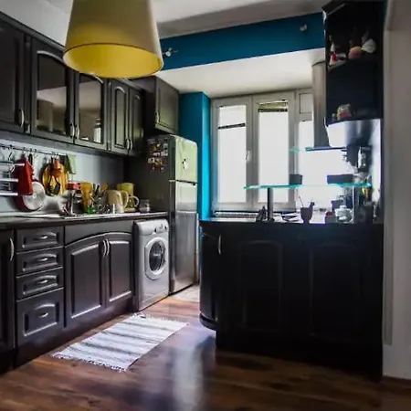 아파트 Quiet And Cozy In The Center Of By Flat Mаnager *